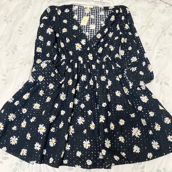 NWT - Maje Rayom Daisy Print Eyelet Dress Size 3 - Picture 4 of 8